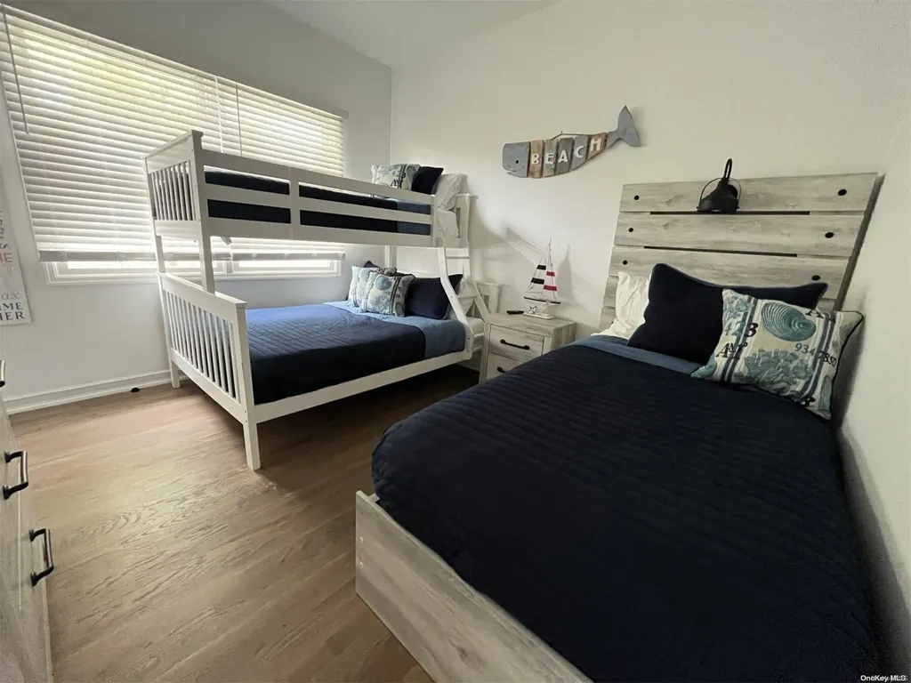 24 Bungalow Walk Ocean Beach NY 11770