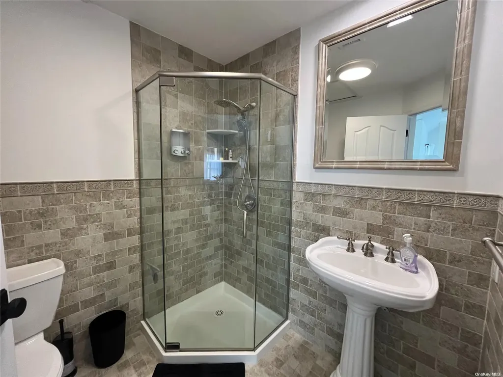 24 Bungalow Walk Ocean Beach NY 11770