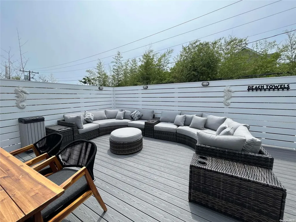 24 Bungalow Walk Ocean Beach NY 11770