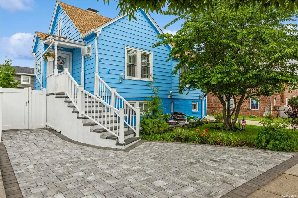 50 Lester Avenue Freeport NY 11520