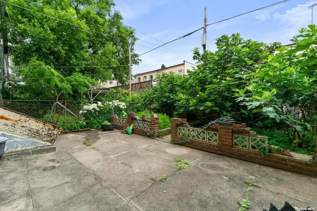 74-51 64th Place Glendale NY 11385
