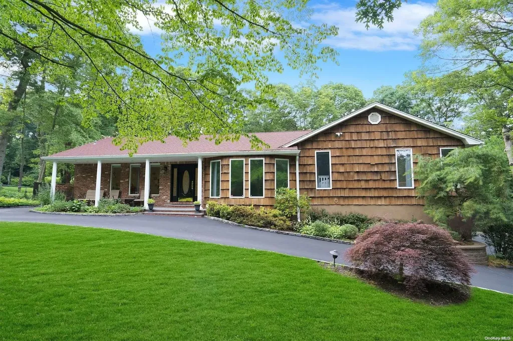 43 Buttonwood Drive Dix Hills NY 11746