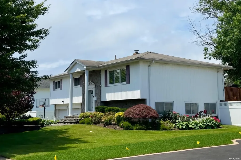12 Rockland Drive Jericho NY 11753