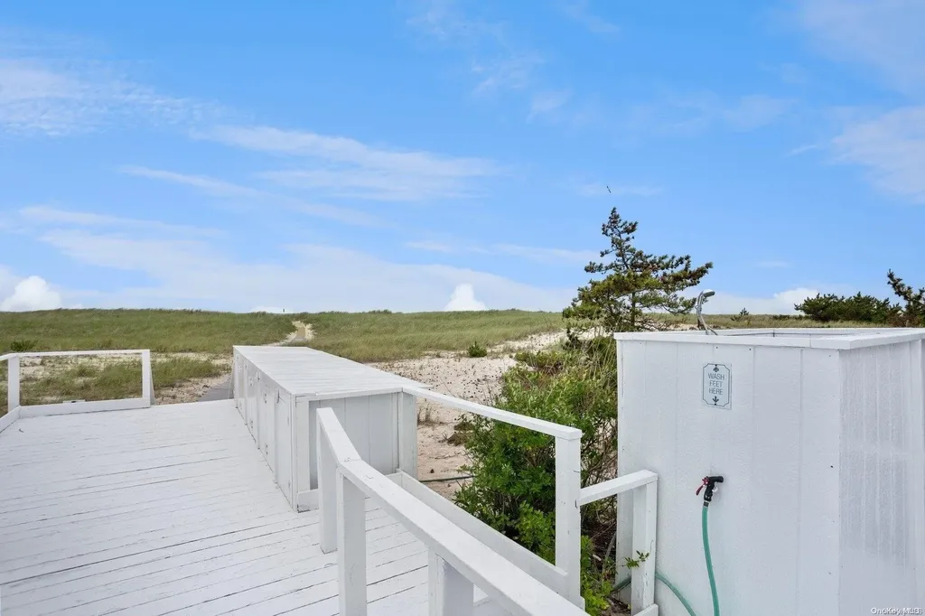 281 Dune Road Westhampton Beach NY 11978