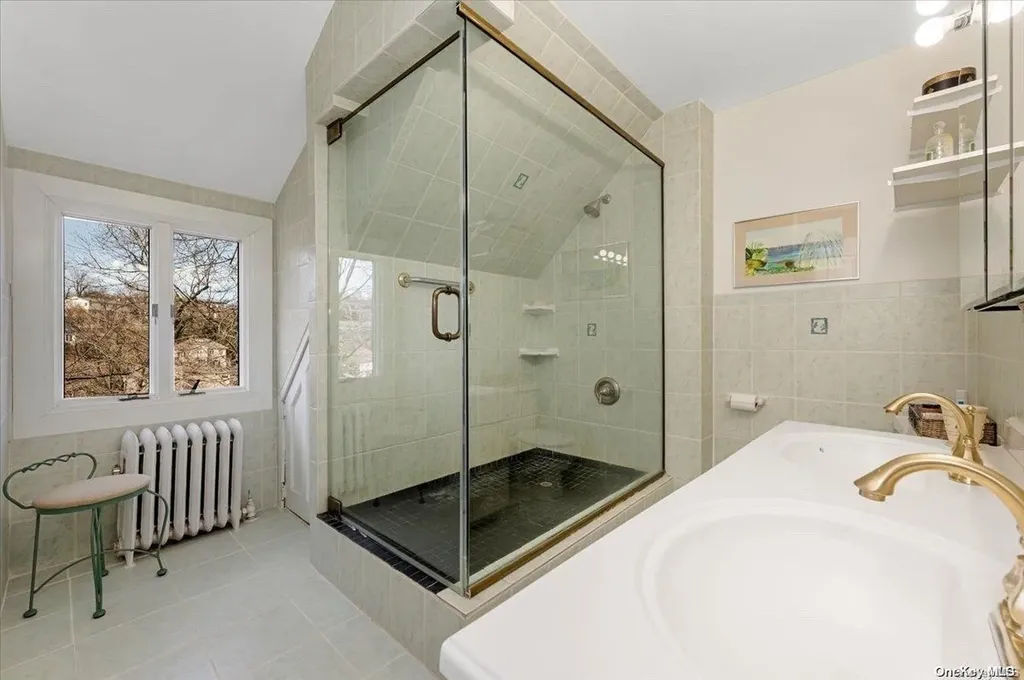 45 East Loop Road Staten Island NY 10304