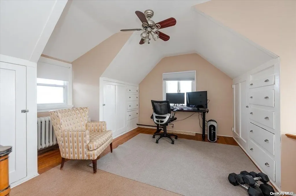 45 East Loop Road Staten Island NY 10304