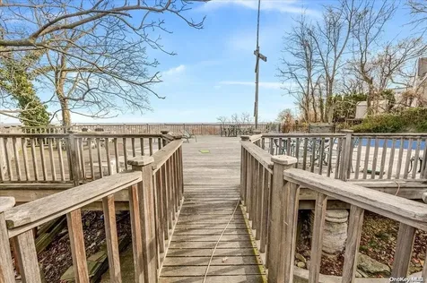 45 East Loop Road Staten Island NY 10304