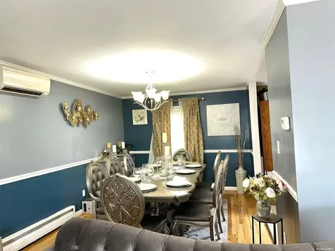 746 Vivian Court Baldwin NY 11510