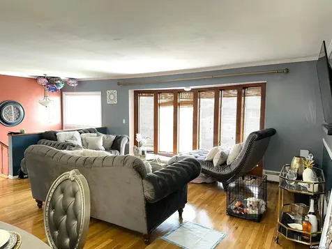 746 Vivian Court Baldwin NY 11510