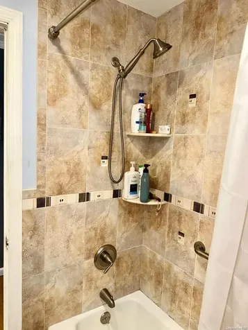 746 Vivian Court Baldwin NY 11510