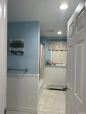 746 Vivian Court Baldwin NY 11510