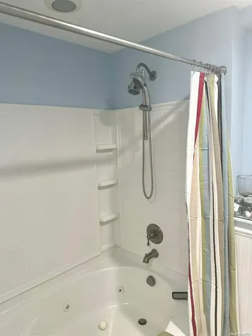 746 Vivian Court Baldwin NY 11510