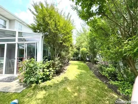 746 Vivian Court Baldwin NY 11510