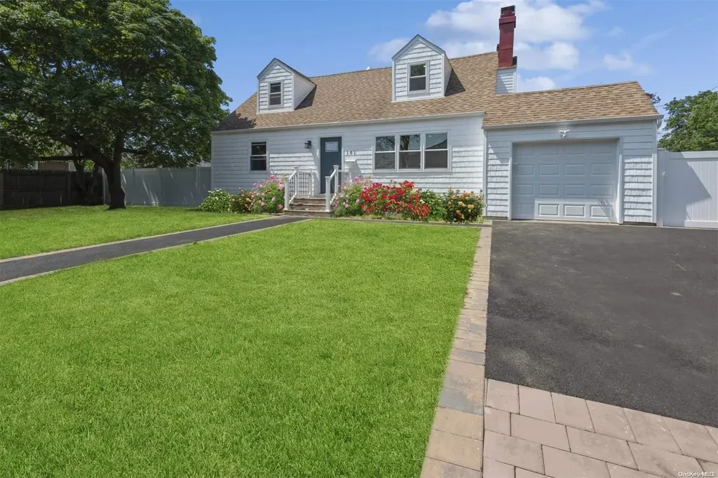 101 Liberty Avenue Lindenhurst NY 11757
