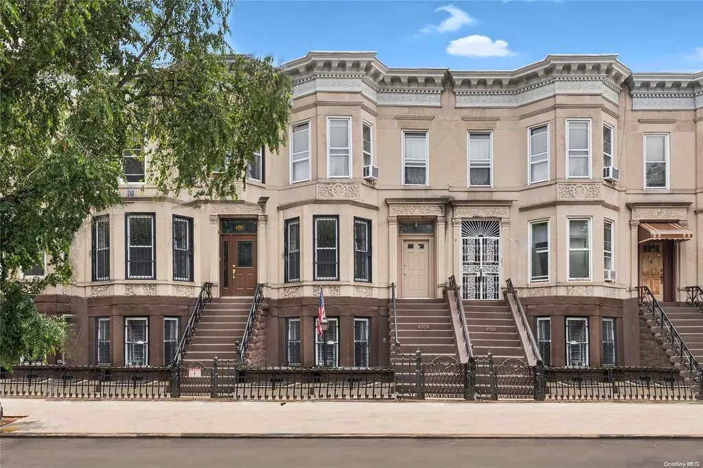 4709 6th Avenue Brooklyn NY 11220