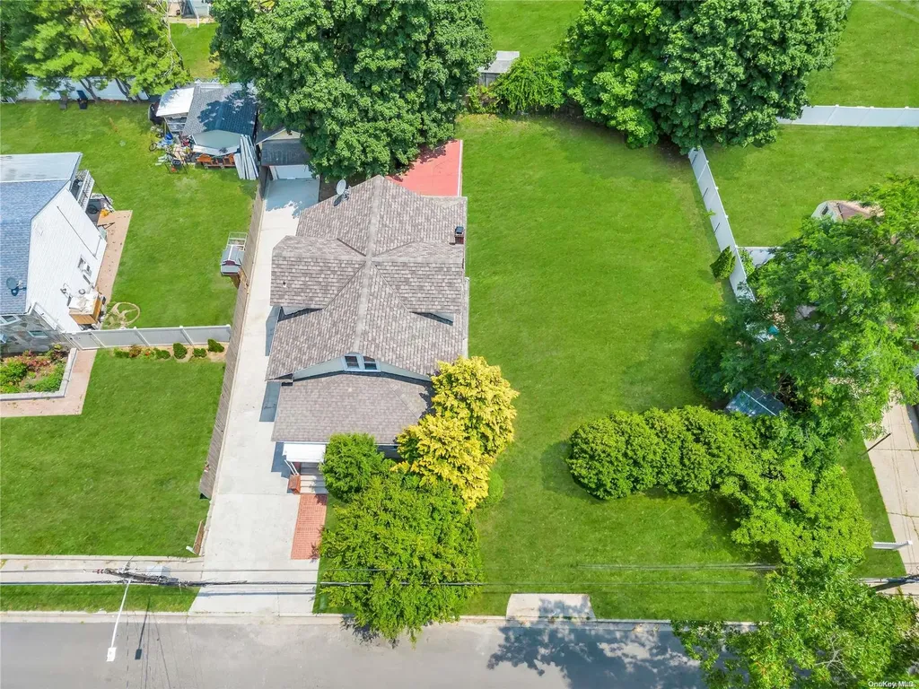 20 Monroe Avenue Massapequa NY 11758