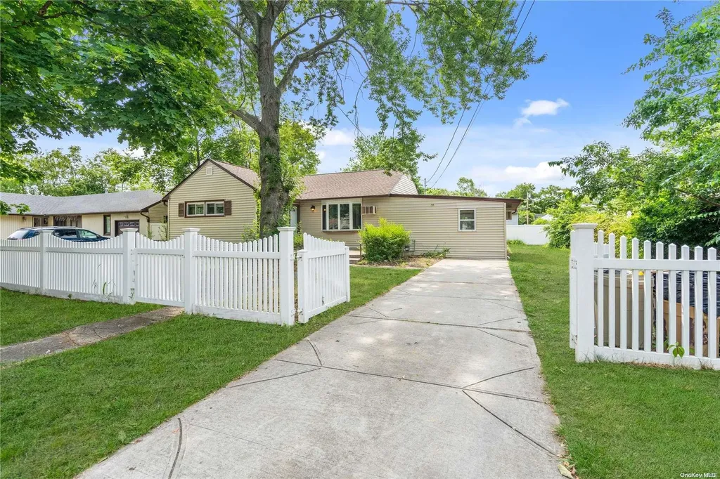 16 Birch Street Central Islip NY 11722