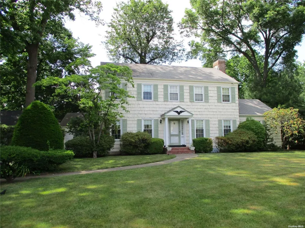 31 Garden Place Hempstead NY 11550