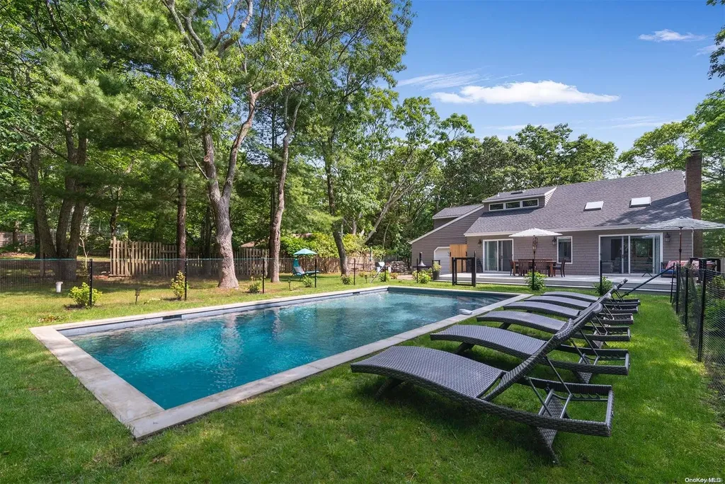 3 Peters Path East Hampton NY 11937