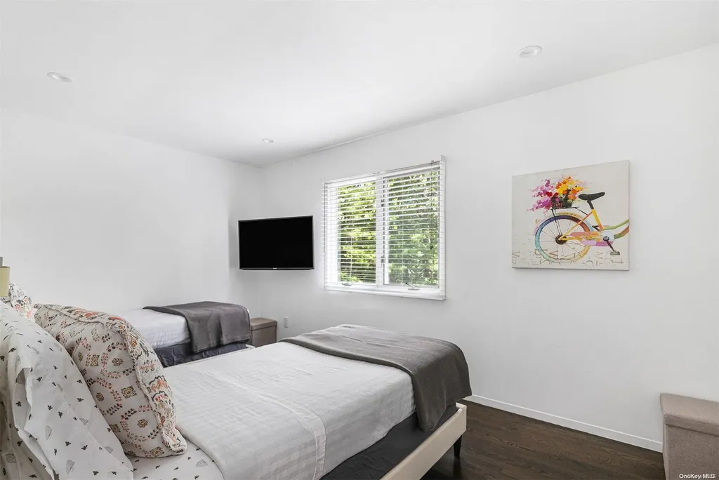 3 Peters Path East Hampton NY 11937