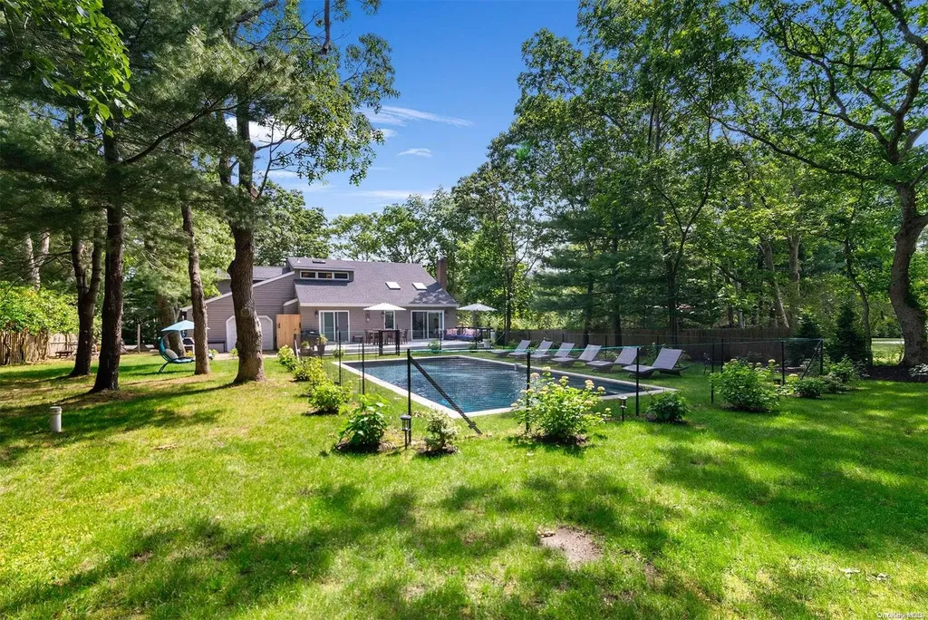 3 Peters Path East Hampton NY 11937