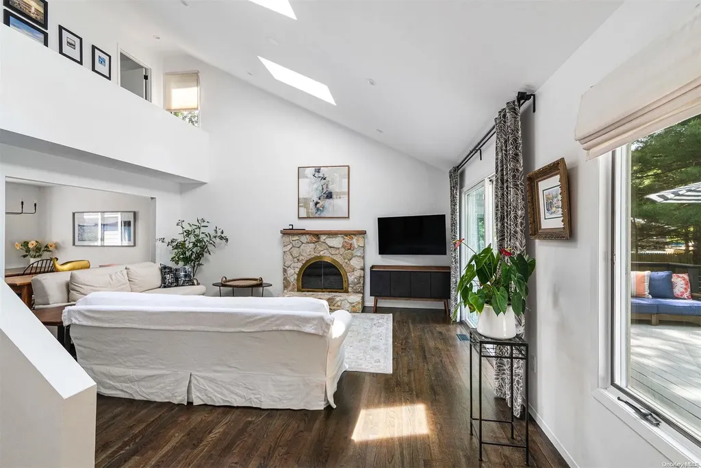 3 Peters Path East Hampton NY 11937