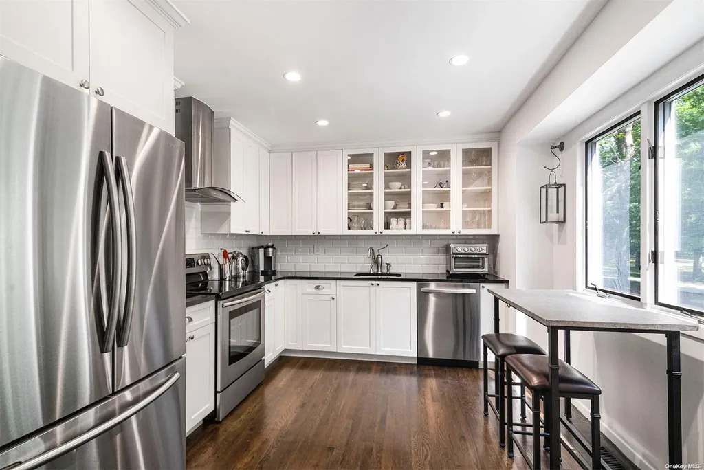 3 Peters Path East Hampton NY 11937