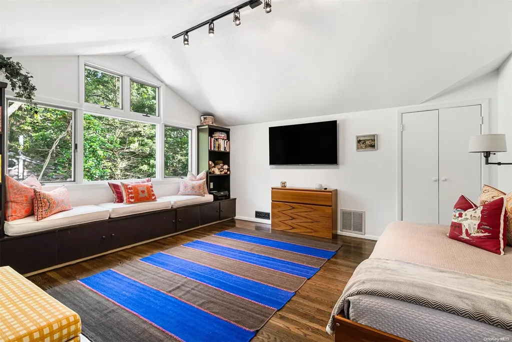 3 Peters Path East Hampton NY 11937