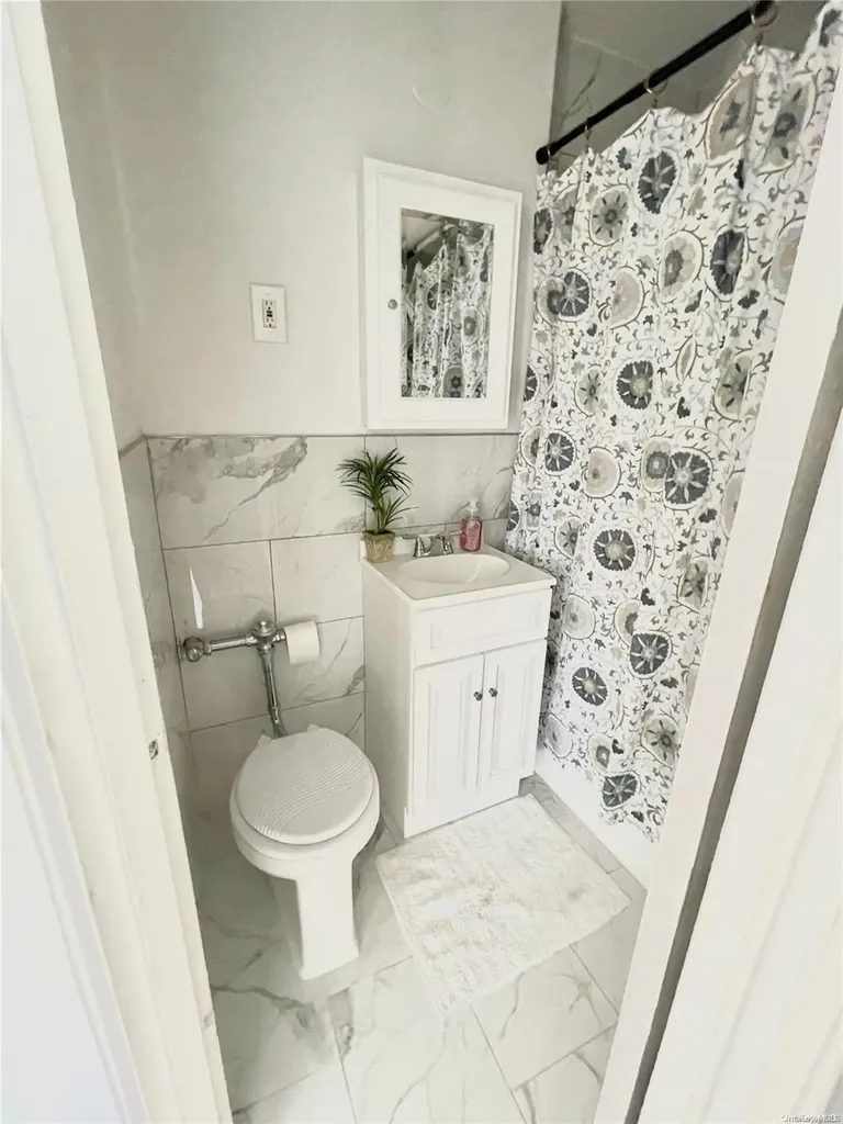 720 E31st Brooklyn NY 11210