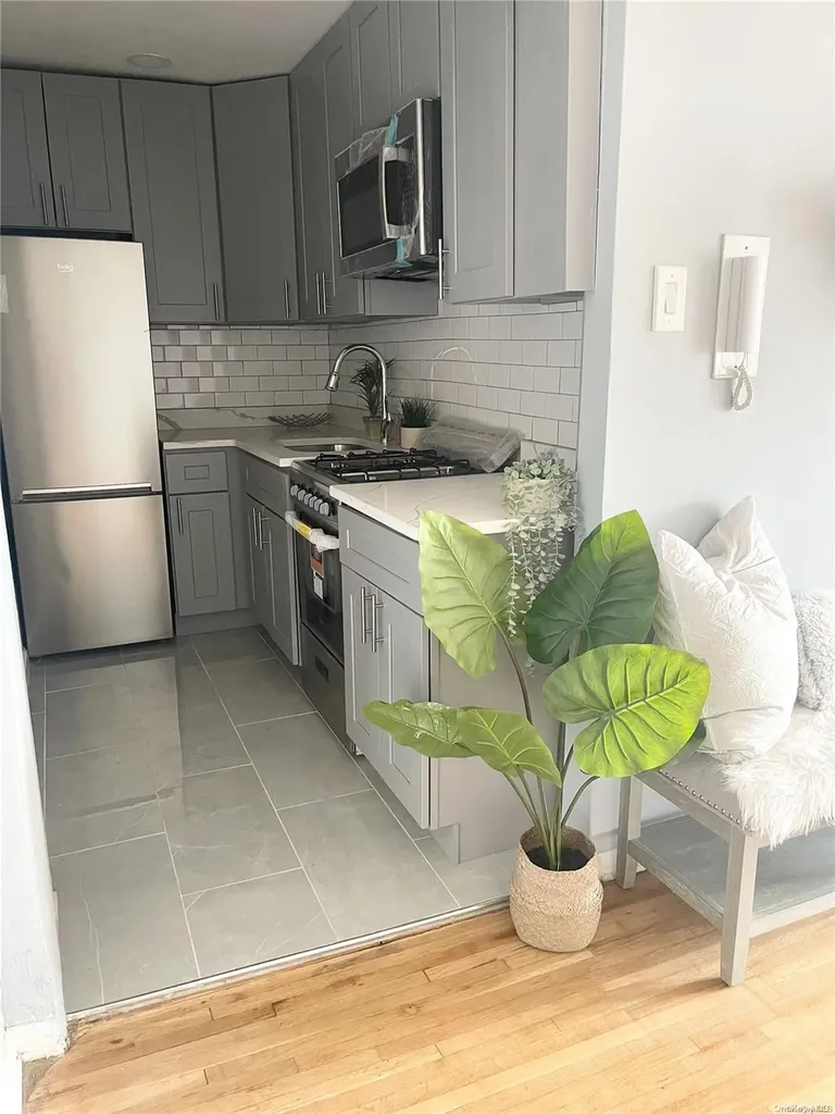 720 E31st Brooklyn NY 11210