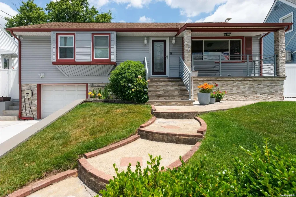 51 Westside Avenue Freeport NY 11520