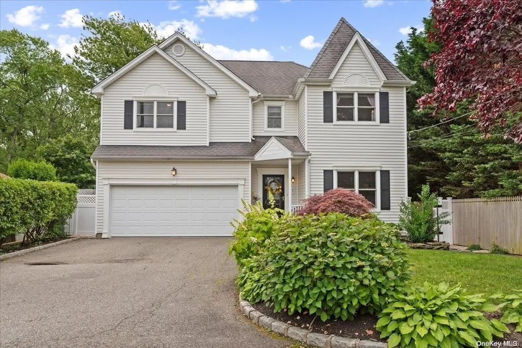 7 Lane O Huntington NY 11743