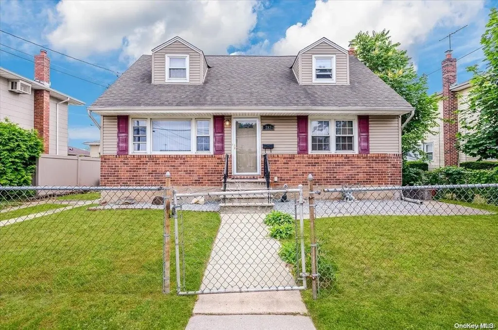 283 Evans Avenue Elmont NY 11003