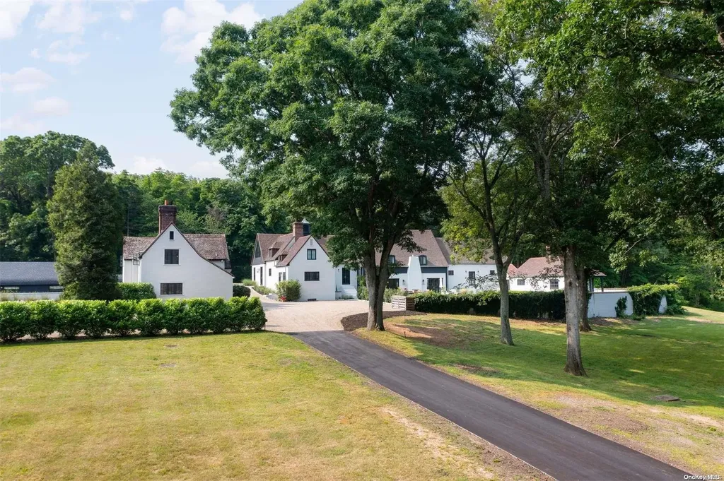 311 Mill Hill Road Mill Neck NY 11765