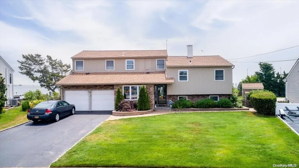 9 Ocean Avenue Massapequa NY 11758