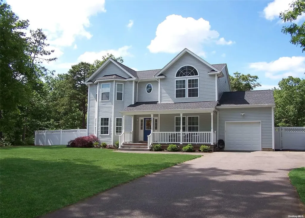 73 Gull Dip Road Ridge NY 11961