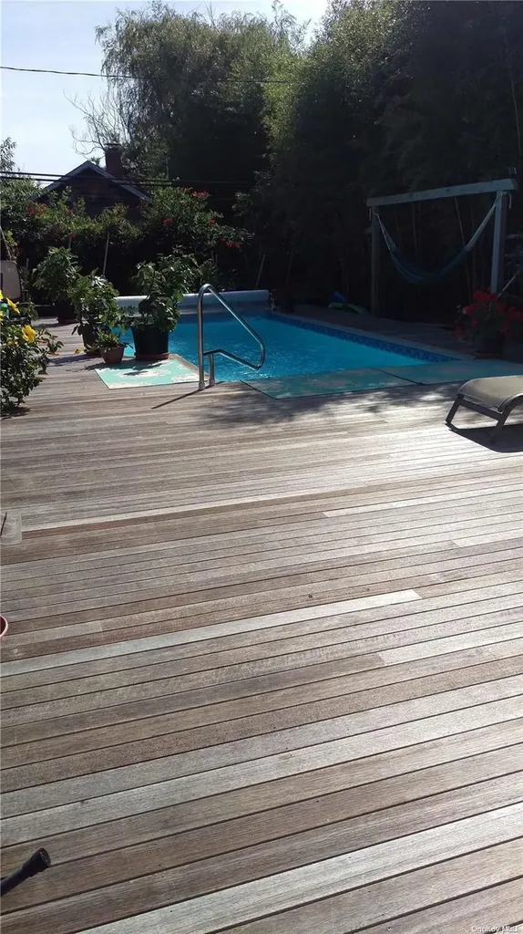352 Surf Road Ocean Beach NY 11770