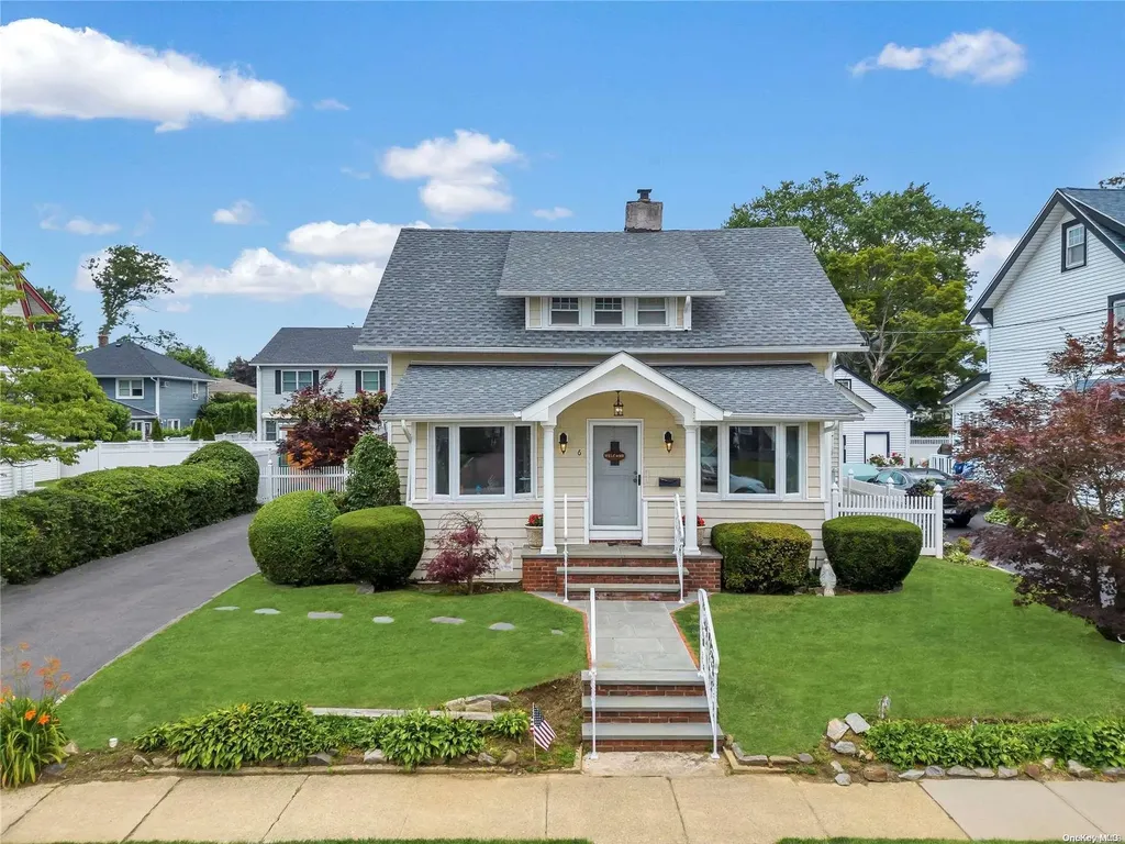 6 Norwich Avenue Lynbrook NY 11563