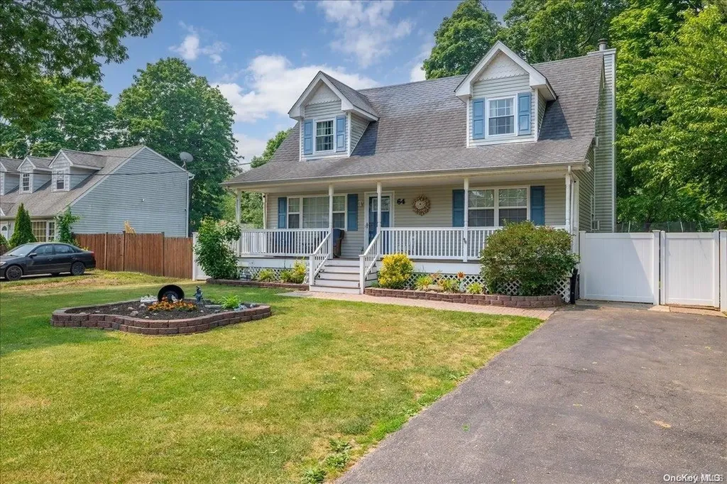 64 Whittier Drive Mastic Beach NY 11951