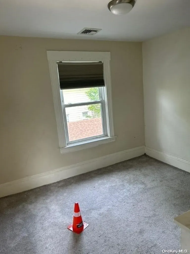 508 Monroe Street Cedarhurst NY 11516