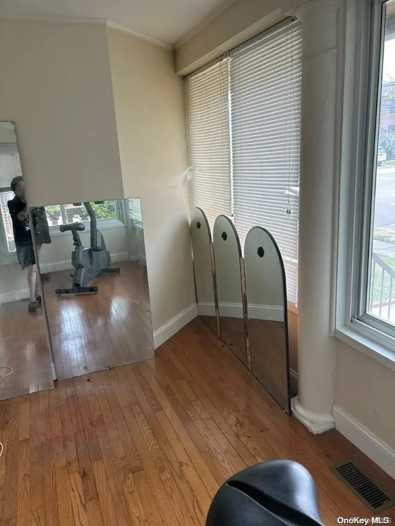 508 Monroe Street Cedarhurst NY 11516