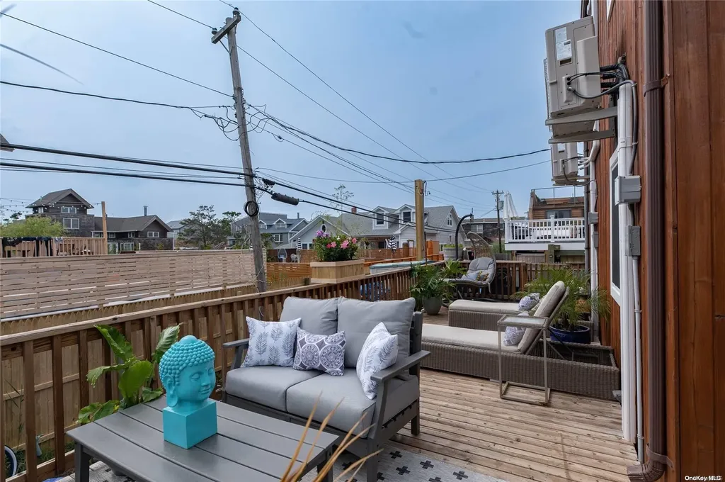 337 Dehnhoff Ocean Beach NY 11770