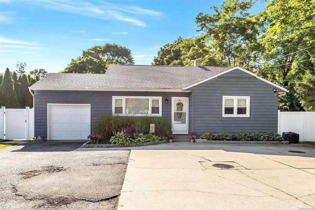 396 Route 111 Smithtown NY 11787