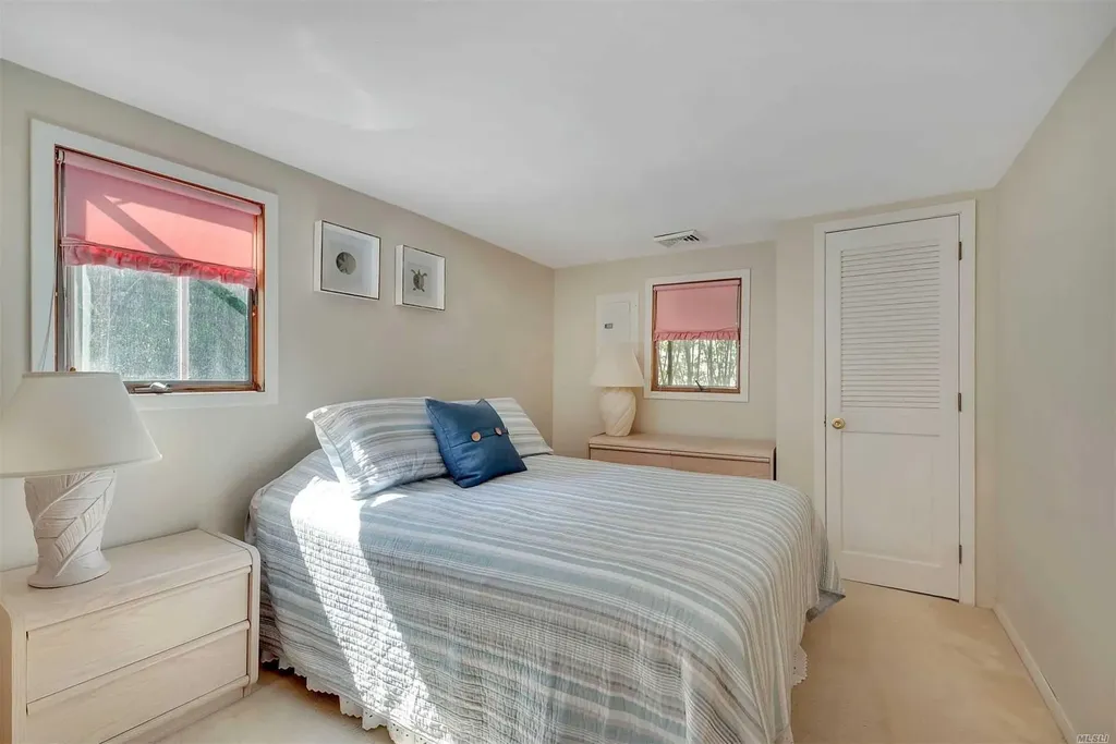 11A Oakhurst Road Hampton Bays NY 11946