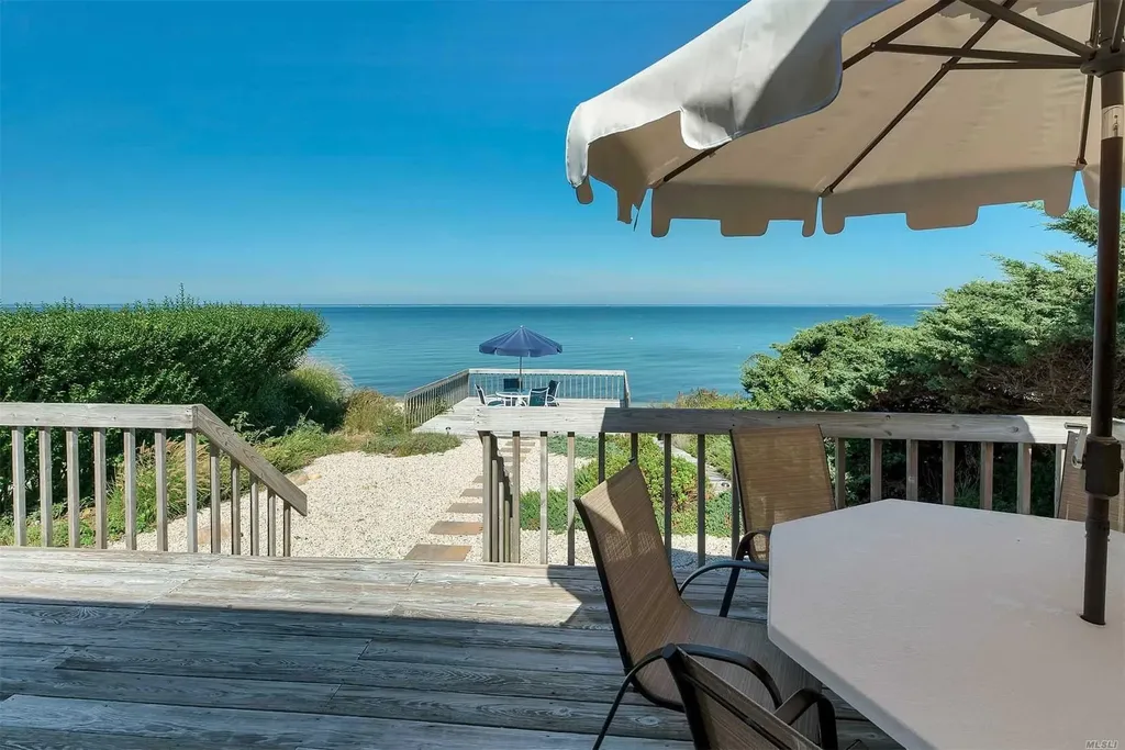 11A Oakhurst Road Hampton Bays NY 11946
