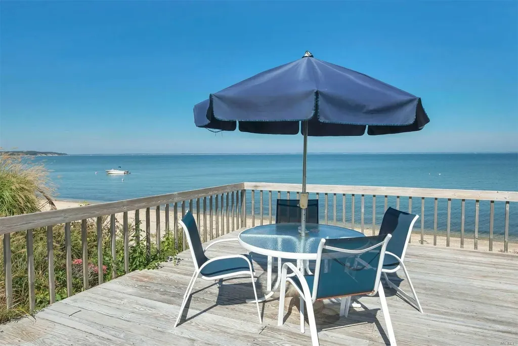 11A Oakhurst Road Hampton Bays NY 11946