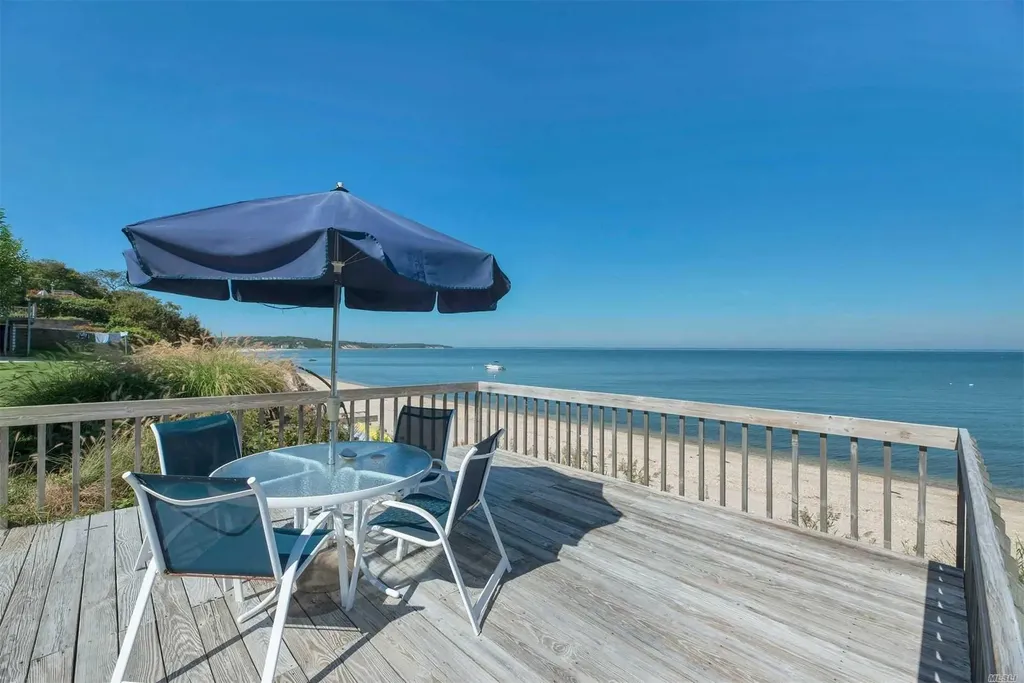 11A Oakhurst Road Hampton Bays NY 11946