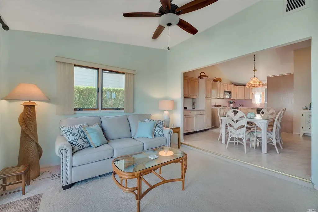 11A Oakhurst Road Hampton Bays NY 11946