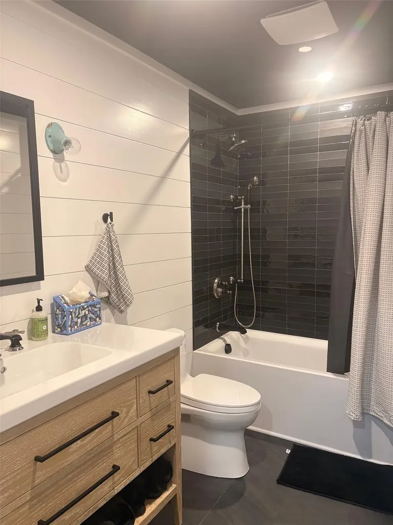 61 Brookside Jamesport NY 11947