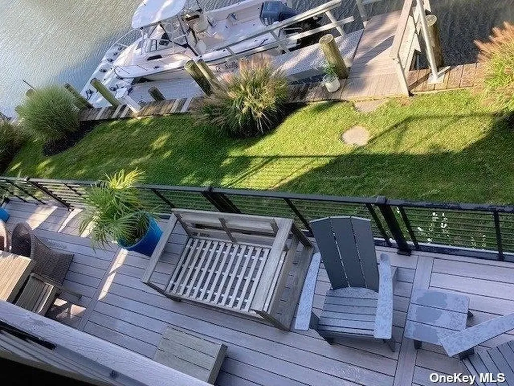 61 Brookside Jamesport NY 11947